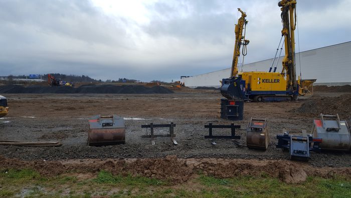 Bauarbeiten auf Freiflächen im Gewerbegebiet Limes