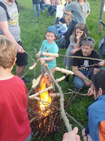 Osterfeuer 2019 Stockbrot BUND Rosbach