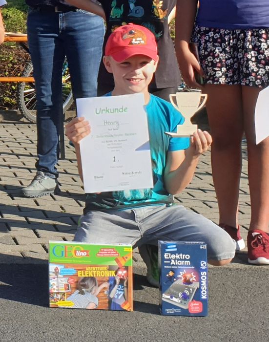 Solarmodellauto-Rennen 2021, 1.Platz: Henry Hof